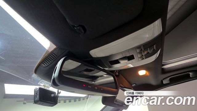 Mercedes-Benz C-Class 2014 — photo 18