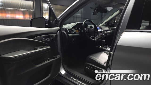 Honda Pilot 2017 — photo 10