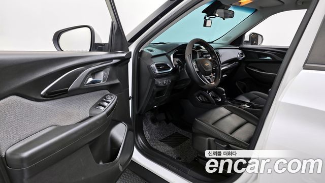 Chevrolet Korea Trailblazer 2021 — photo 11
