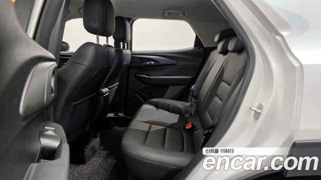 Chevrolet Korea Trailblazer 2021 — photo 12