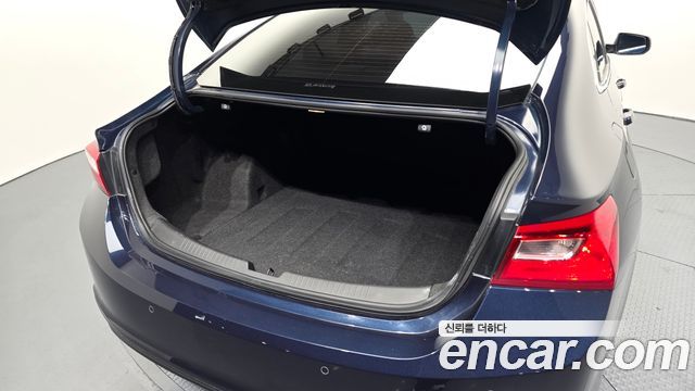 Chevrolet Korea Malibu 2018 — photo 20