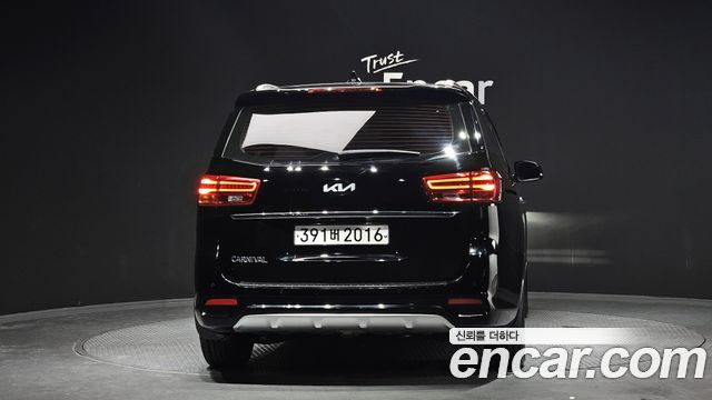 Kia Canival 2020 — photo 4