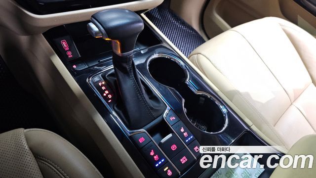 Kia Canival 2020 — photo 9
