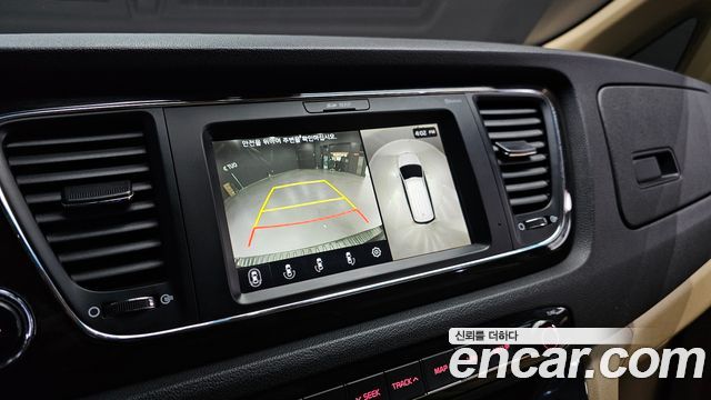 Kia Canival 2020 — photo 15