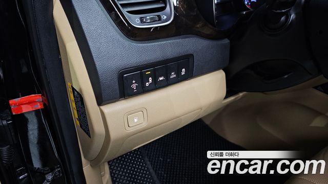 Kia Canival 2020 — photo 16