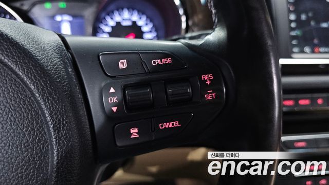 Kia Canival 2020 — photo 18