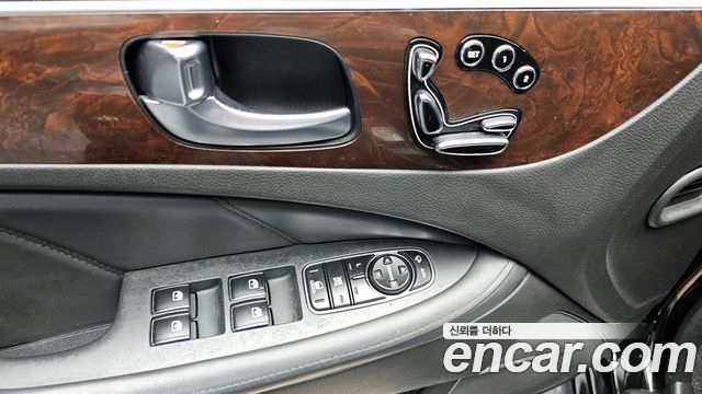 Hyundai Equus 2014 — photo 14