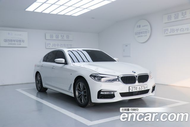 BMW 5-Series 2018 — photo 3