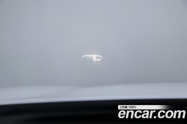BMW 5-Series 2018 — photo 13