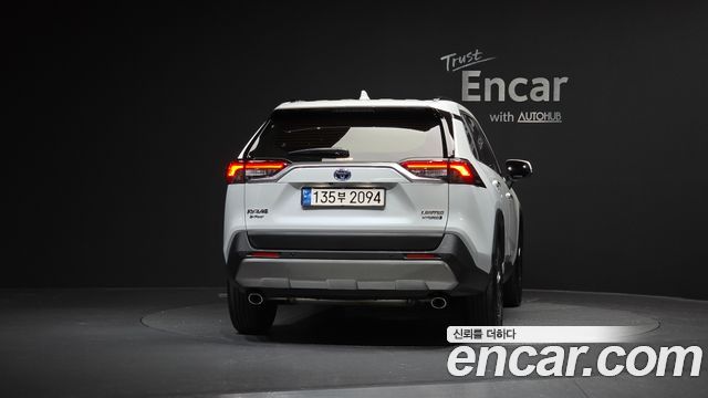 Toyota RAV4 2024 — photo 4
