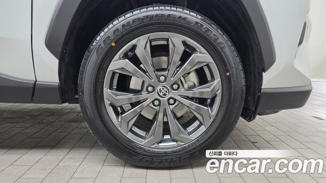 Toyota RAV4 2024 — photo 5