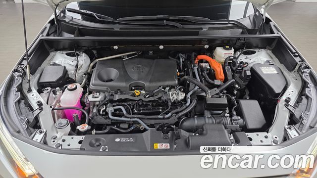 Toyota RAV4 2024 — photo 6