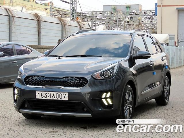 Kia Niro 2022 — photo 2