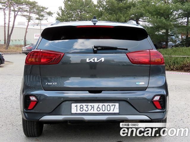 Kia Niro 2022 — photo 4