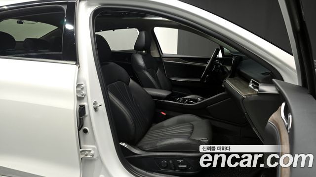 Kia K5 2021 — photo 10