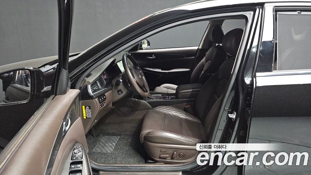Kia K7 2018 — photo 10