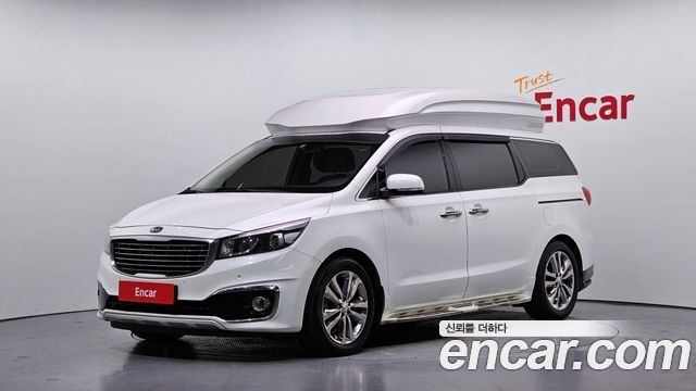 Kia Canival 2017 — photo 1