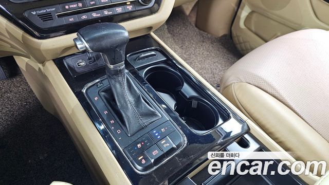 Kia Canival 2017 — photo 9