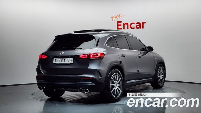 Mercedes-Benz GLA-Class 2022 — photo 2