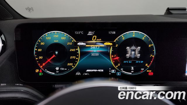 Mercedes-Benz GLA-Class 2022 — photo 8