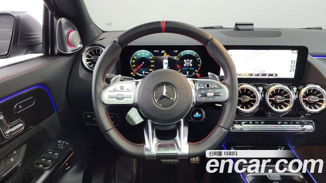 Mercedes-Benz GLA-Class 2022 — photo 13