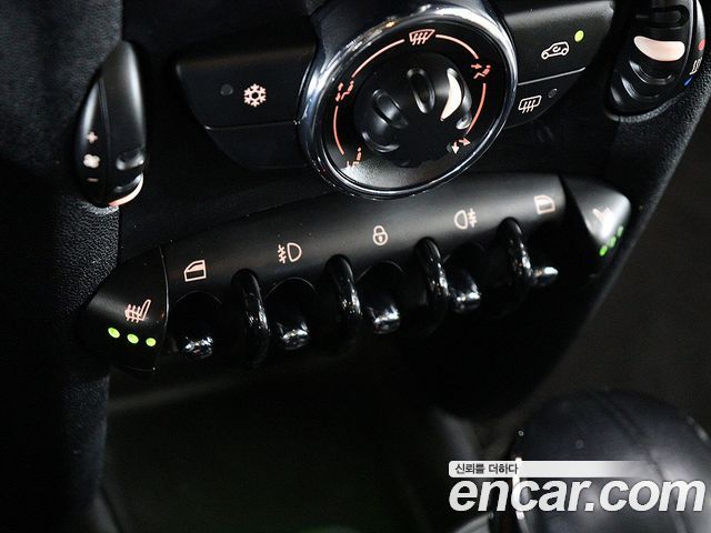 Mini Cooper 2012 — photo 12