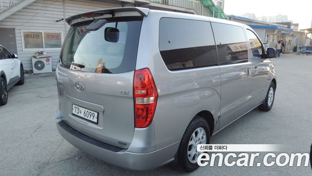 Hyundai Starex 2011 — photo 4