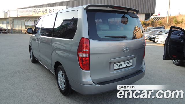Hyundai Starex 2011 — photo 6