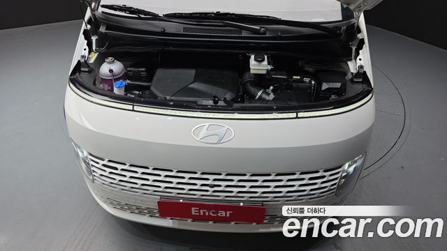 Hyundai Staria 2025 — photo 6