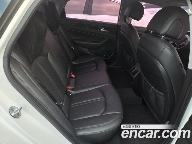 Hyundai Sonata 2016 — photo 16