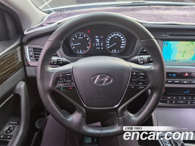 Hyundai Sonata 2016 — photo 19