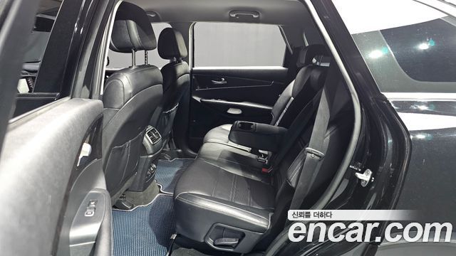 Kia Sorento 2016 — photo 12