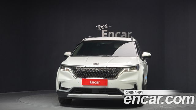 Kia Canival 2021 — photo 3