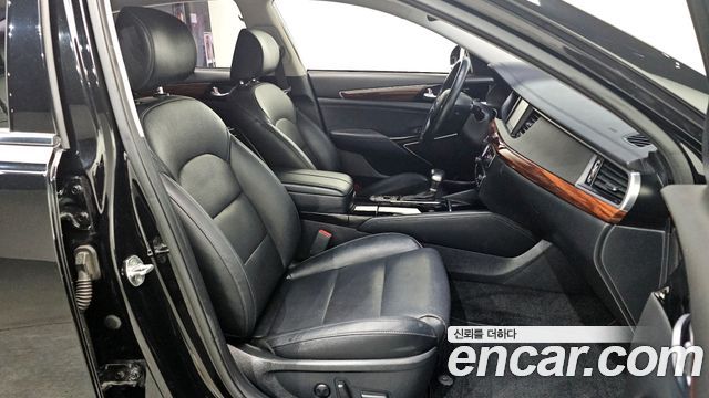 Kia K7 2016 — photo 12