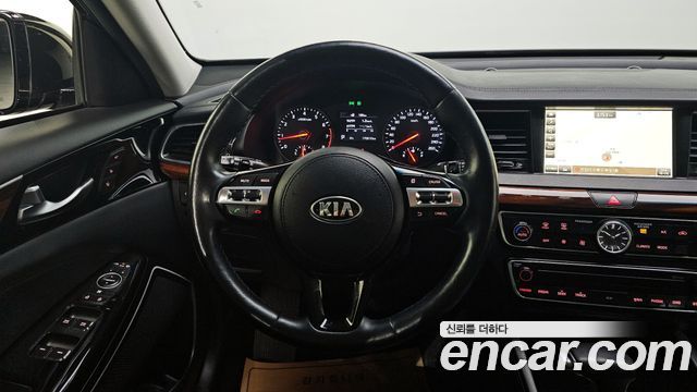 Kia K7 2016 — photo 15