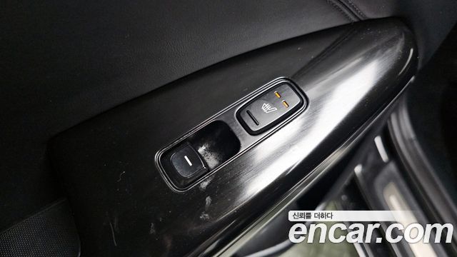 Kia K7 2016 — photo 20