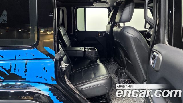 Jeep Wrangler 2018 — photo 12