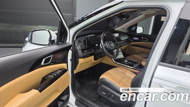 Kia Canival 2023 — photo 10