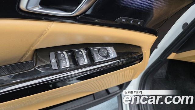 Kia Canival 2023 — photo 14