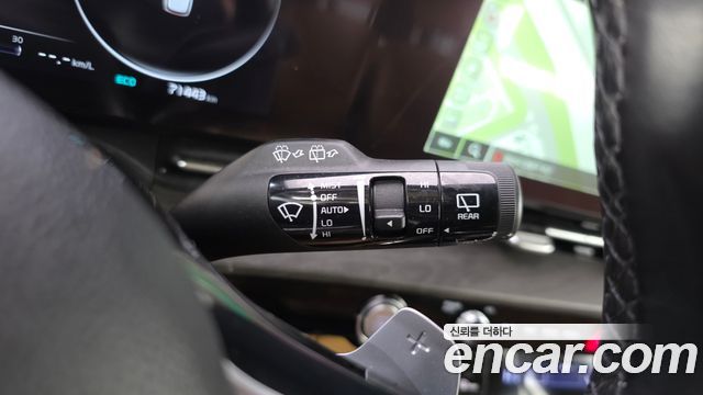 Kia Canival 2023 — photo 16