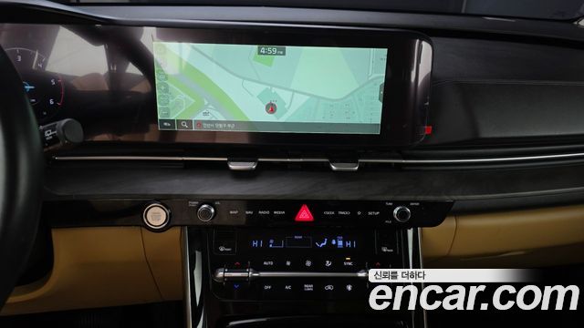 Kia Canival 2023 — photo 18