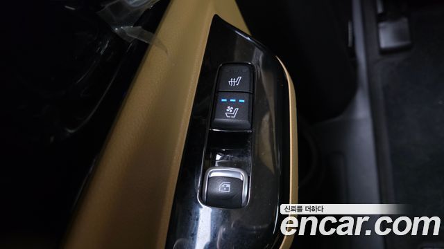 Kia Canival 2023 — photo 19