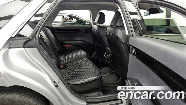 Hyundai Grandeur 2023 — photo 12