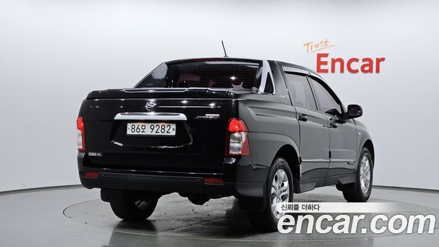 KG Mobility KORANDO 2014 — photo 2