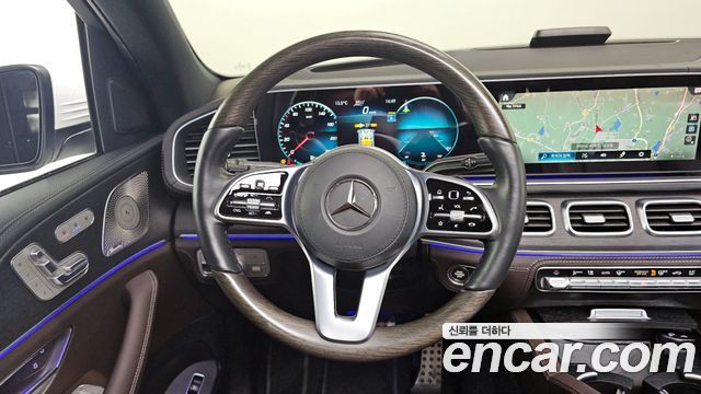 Mercedes-Benz GLS-Class 2022 — photo 14