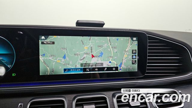 Mercedes-Benz GLS-Class 2022 — photo 15