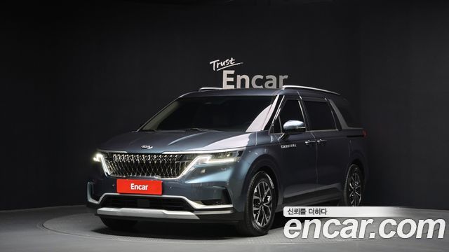 Kia Canival 2021 — photo 1