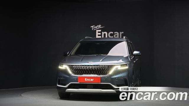 Kia Canival 2021 — photo 3