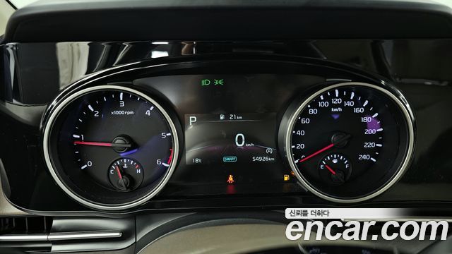 Kia Canival 2021 — photo 8
