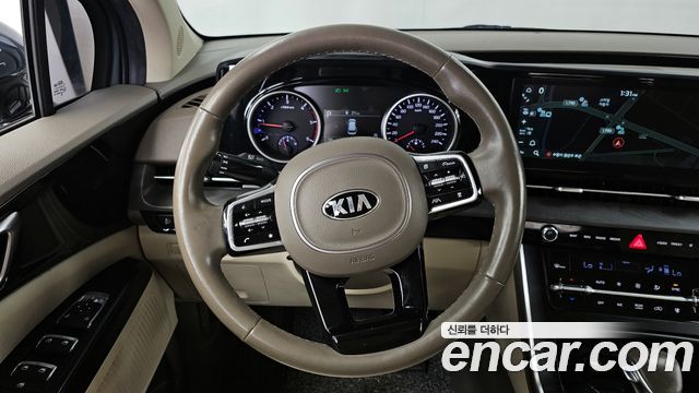 Kia Canival 2021 — photo 13